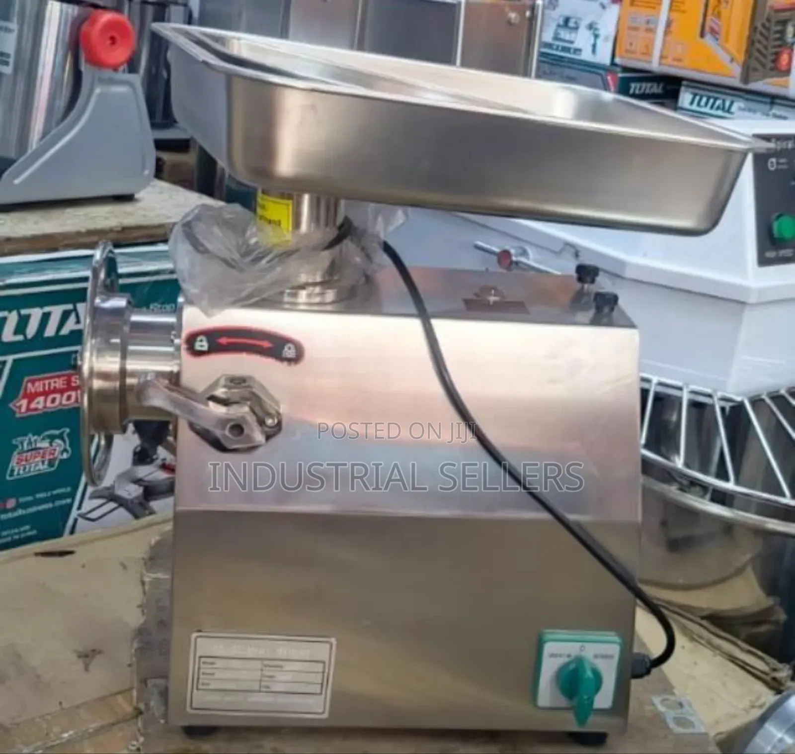 Commercial Meat Mincer M22 With Reverse Gear