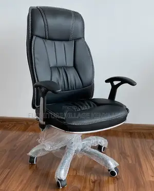 Office Chair:Clerical Classic Leather Office Leather Chair