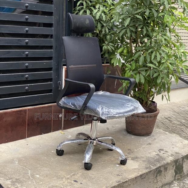 Office Chair:Breathable Work Chair With Ergonomic Arm Design - thumbnail 3
