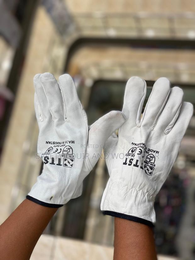 Leather Gloves Made For Strength And Control