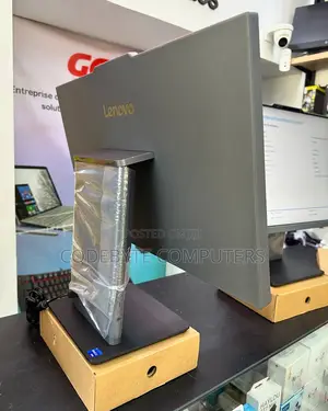 New Lenovo ThinkCentre Neo 50T 8GB Intel Core i7 SSD 512GB