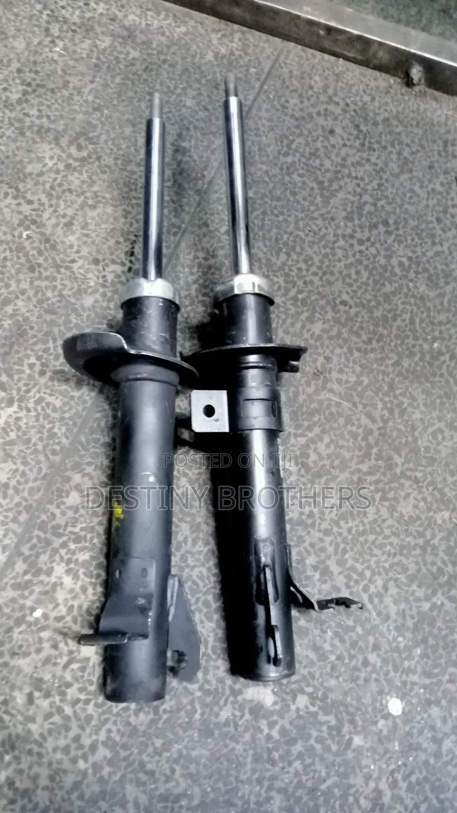 Front Shock Absorber Mazda Demio 2005