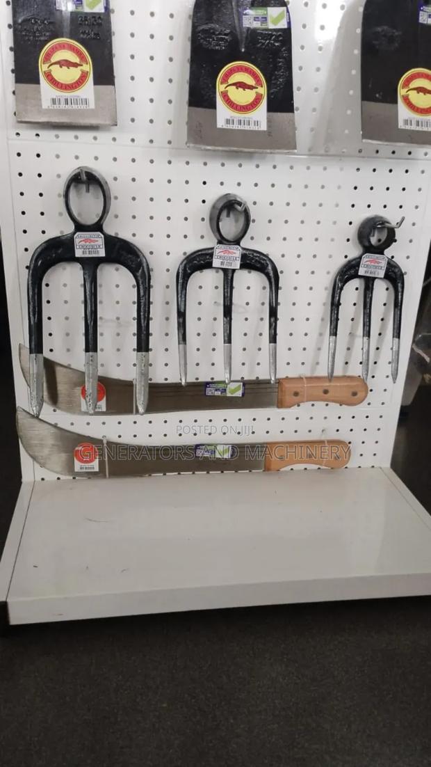 Curved Panga - main view