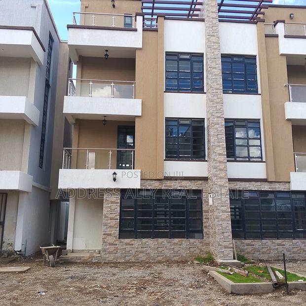 4bdrm Mansion in Off Eastern Bypass, Kamakis for sale - main view