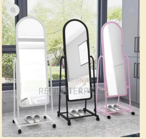 Smooth Rolling Wheel Full Length Dressing Mirror