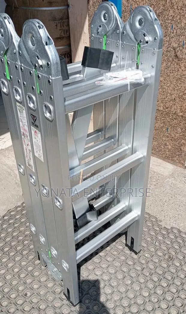 4*3 Foldable Aluminium Ladder 12ft - thumbnail 2