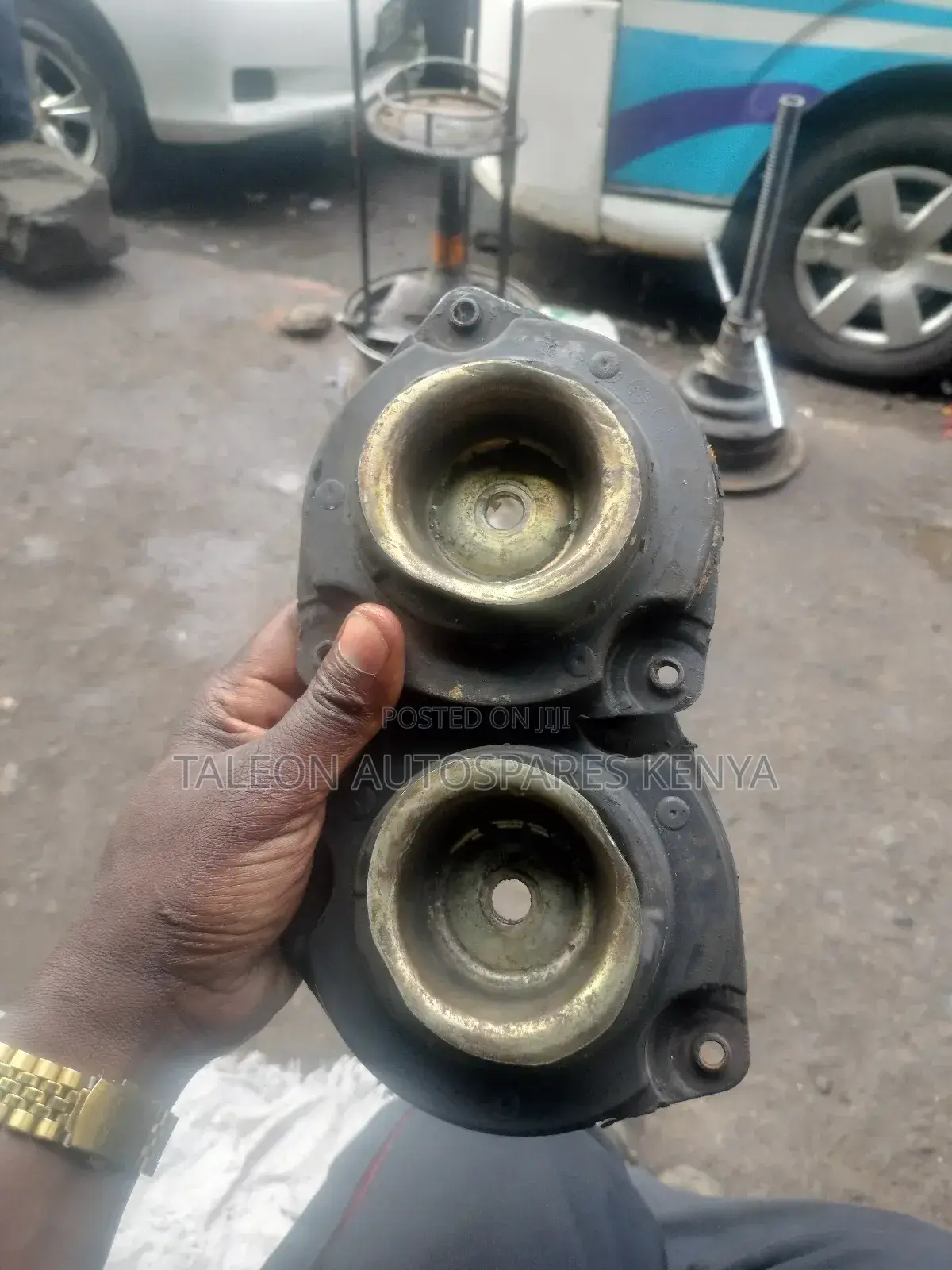 Nissan Tiida Shocks Mountain