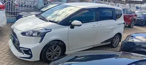 Toyota Sienta 1.5 AWD (6-seater) 2019 White