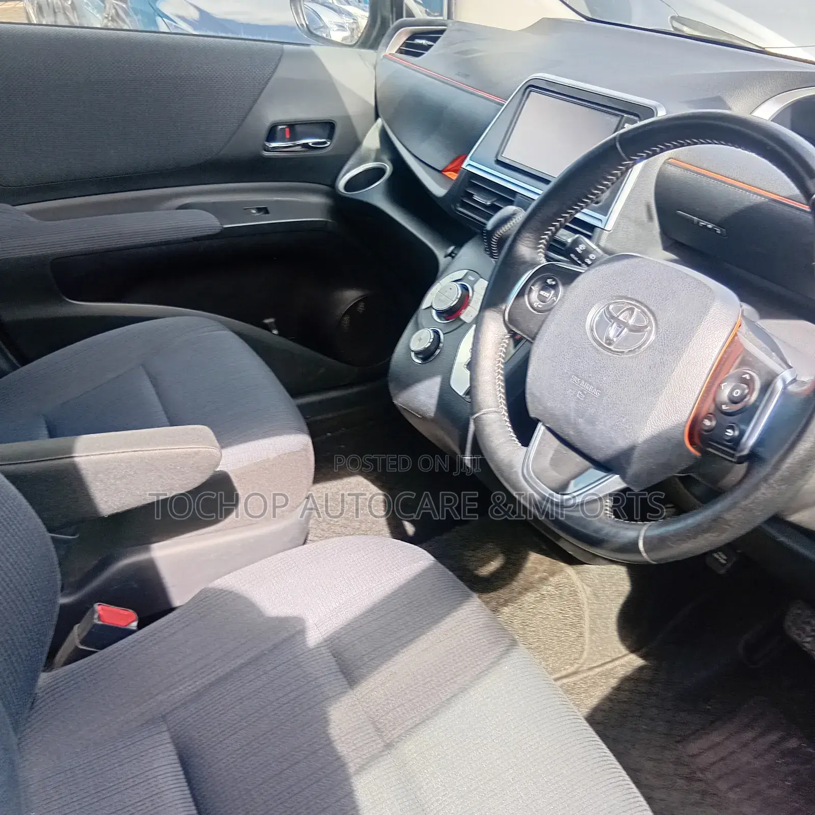 Toyota Sienta 1.5 AWD (6-seater) 2019 White