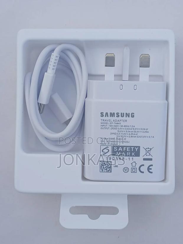45 Watts 5a Type-C to C Super Fast Charger - thumbnail 3
