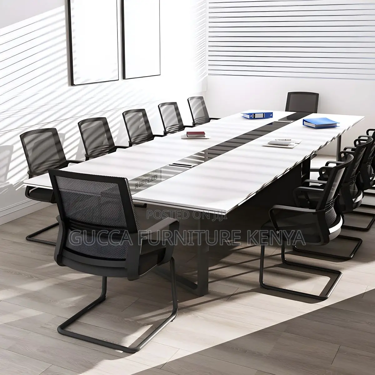 Office Chair:Conference Chair With No Wheels and Fixed Arms