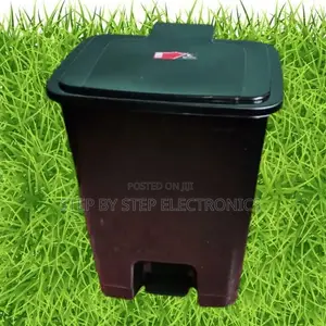 Lightweight Design 30l Litres Dust Garbage Foot Pedal Bin