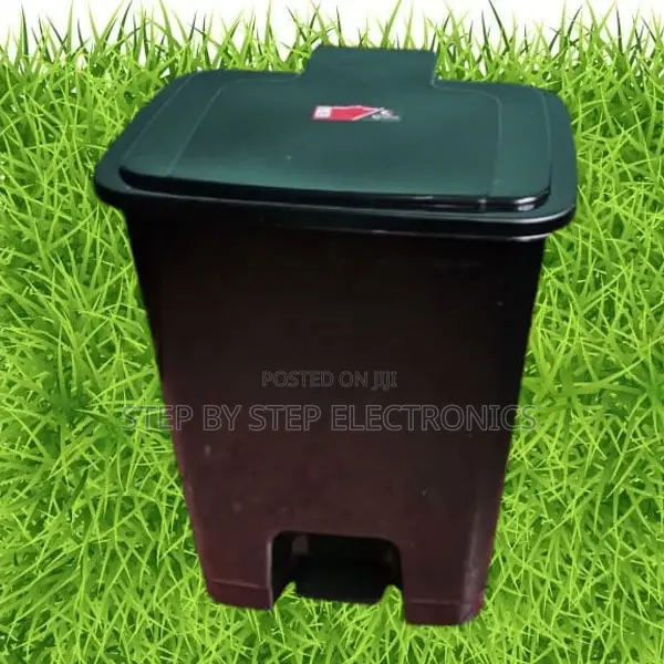 Lightweight Design 30l Litres Dust Garbage Foot Pedal Bin