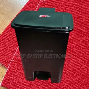 Sturdy Construction 30l Litres Dust Garbage Foot Pedal Bin