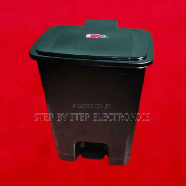 Perfect for Hospitals 30l Litres Dust Garbage Foot Pedal Bin