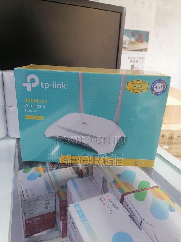 At 300 Mbs Tp Link Tl-wr840n Router - main view