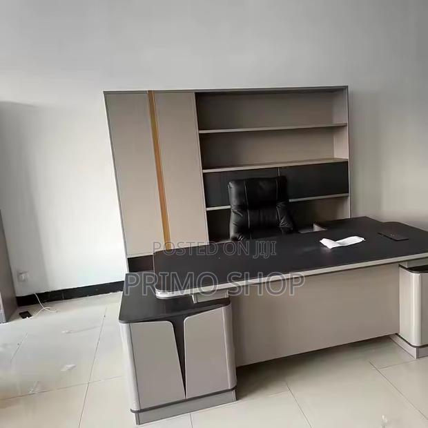 Office Desk; 1800mm Dynamic Aesthetic Profile Office Desk - main view