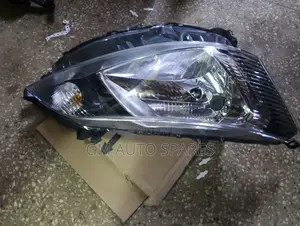 Nissan Nv200 Head Light