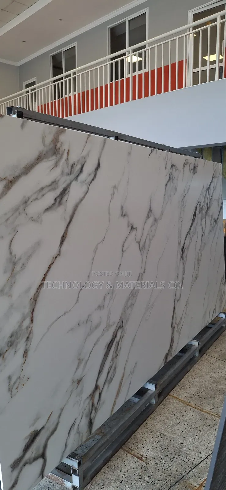 Gold-White Kitchen Countertop