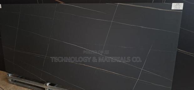 Golden Black Island for Kitchentops