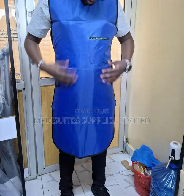 X-ray  Lead Gown (Xray P - main view