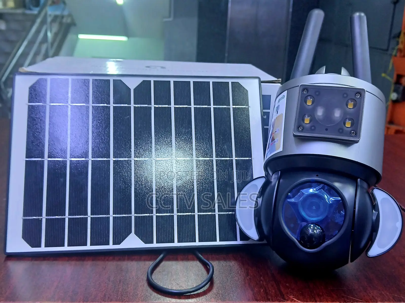 Floodlight PTZ Solar Camera