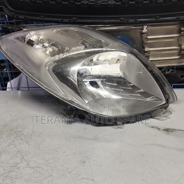 Vitz 2005 Headlight