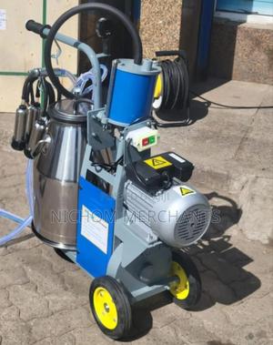 Milano Italia Milking Machine Single Barrel/Cow Milking - thumbnail 2