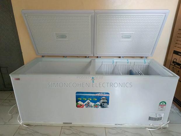 700l Premier Freezer With Cool Pad, Three Food Baskets