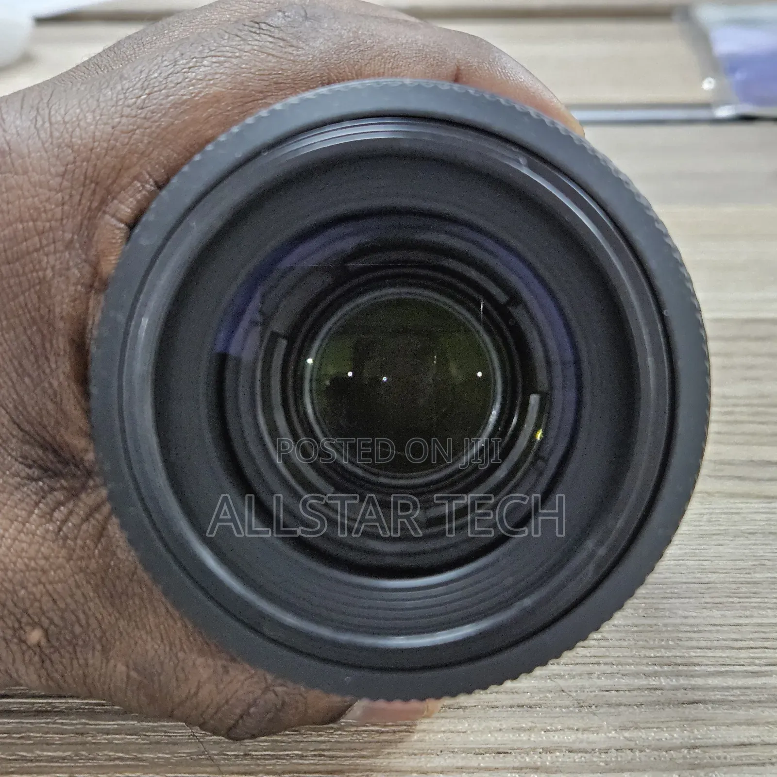 Nikon Af-S Dx Vr Zoom-Nikkor 55-200mm F/4-5.6g if-Ed Lens