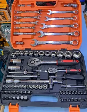 82 Pc Bit Set/ Socket and Bit Set