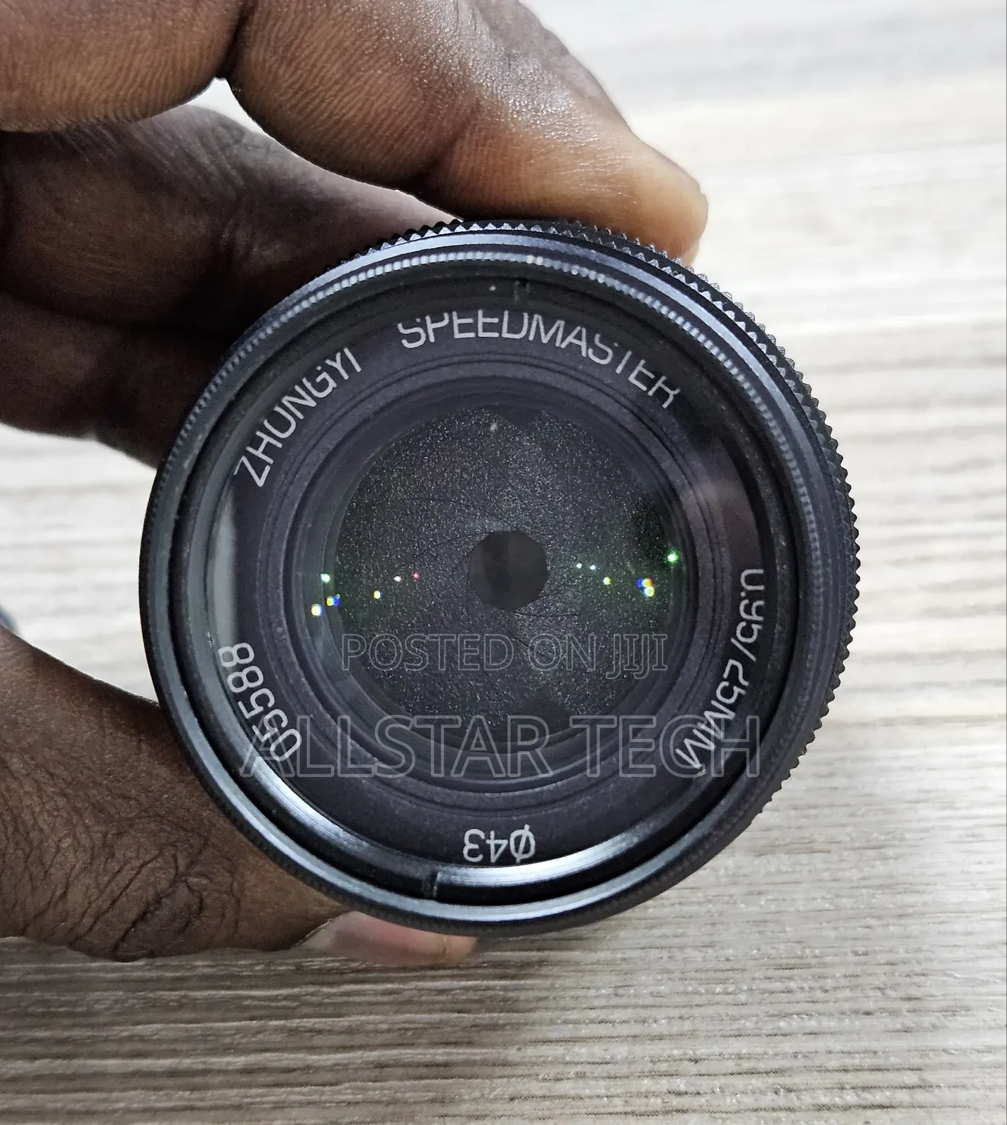 Mitakon Zhongyi Speedmaster 25mm F/0.95 Lens