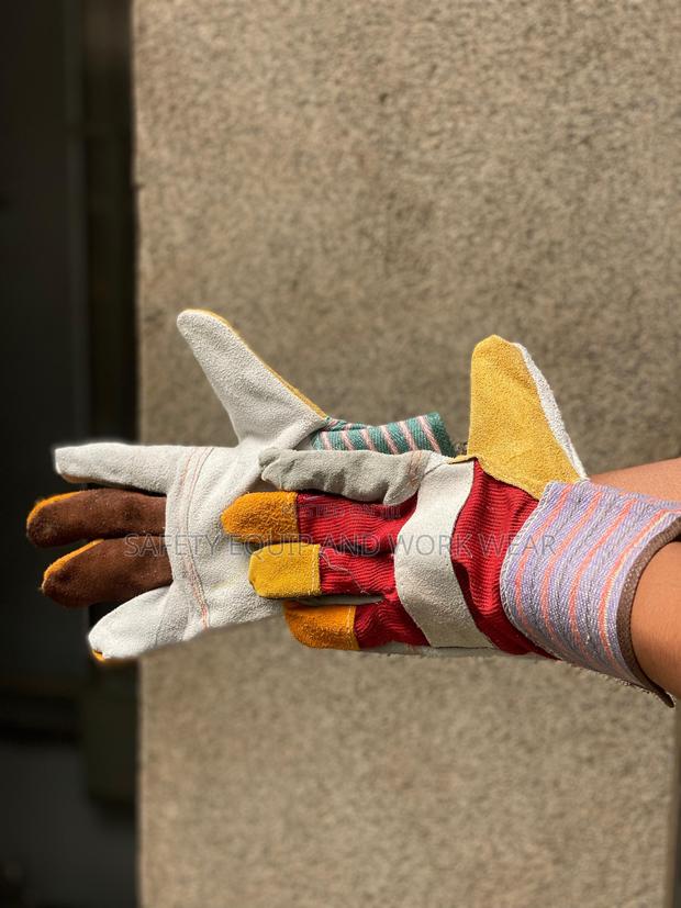Tuff Rigger Gloves – Safe And Strong For Stonework - main view