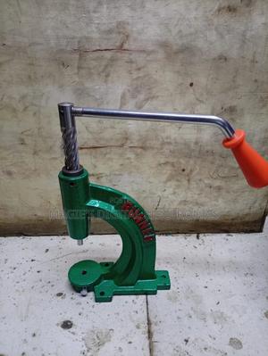 Long Lasting Button Press Machine - thumbnail 2