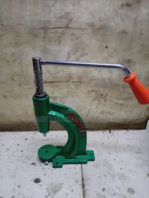 Long Lasting Button Press Machine