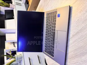 Laptop HP ZBook Firefly G8 16GB Intel Core I7 SSD 1T