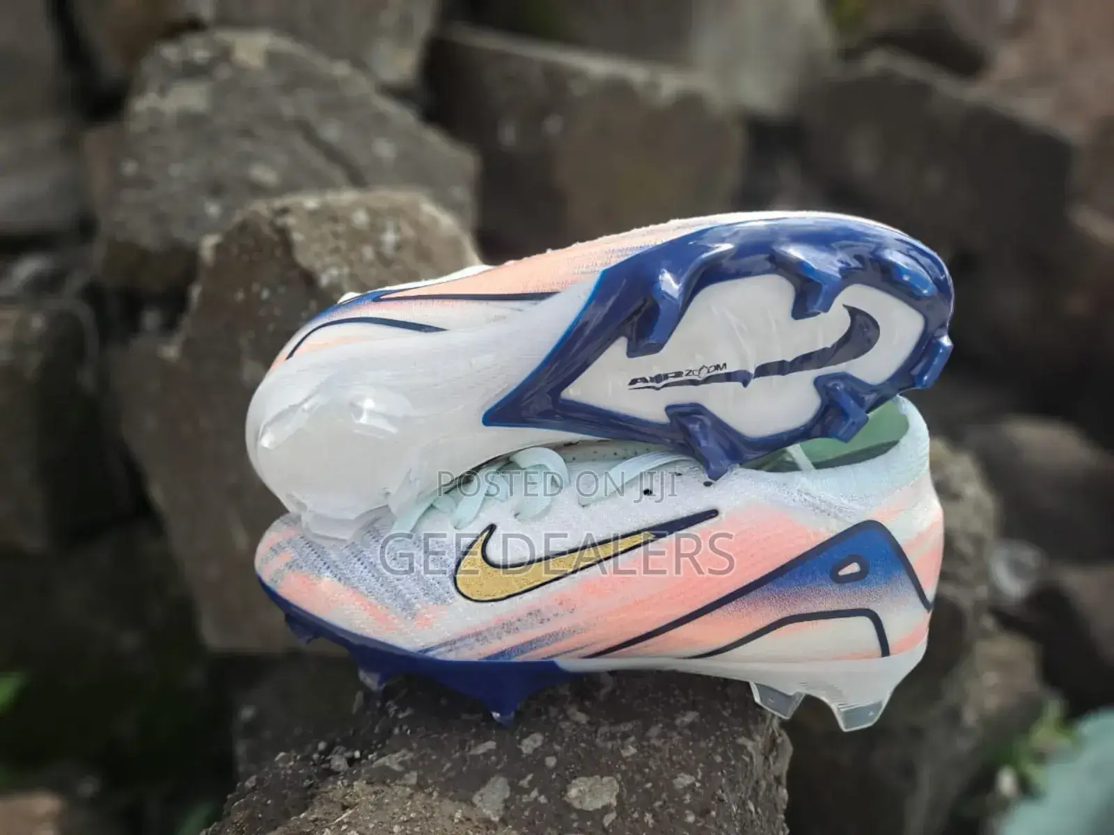 Original Nike Airzoom Kids Football Boots, Size 33-39