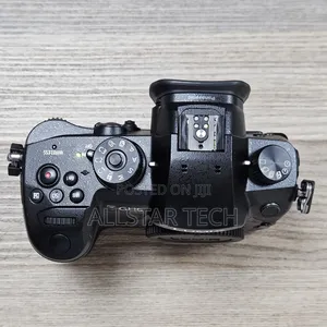 Panasonic Lumix Gh5 Mirrorless Camera
