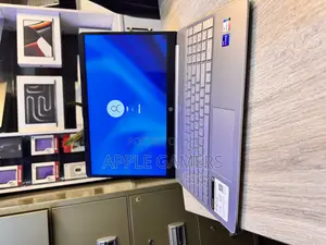 Laptop HP 15-Dy1031wm 16GB Intel Core I7 SSD 512GB