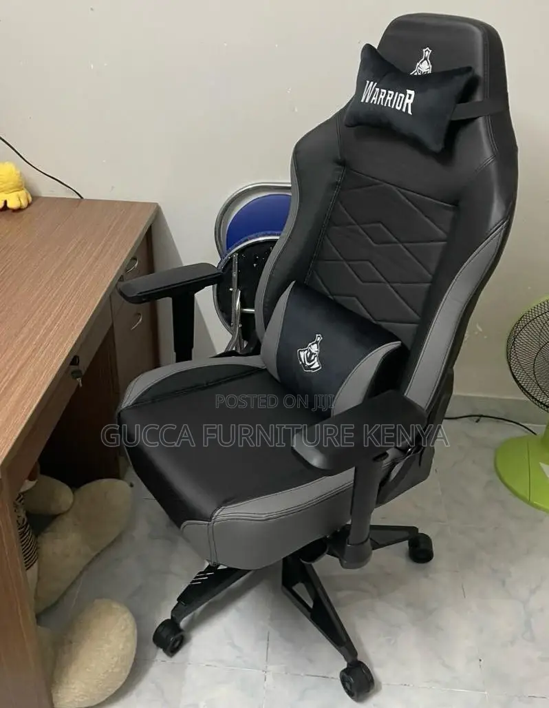Office Chair:Scratch-Resistant Pu Leather Modern Gamer Chair