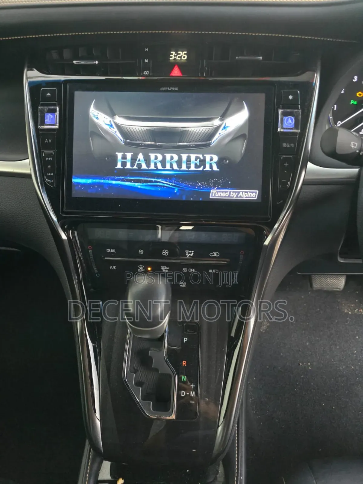 Toyota Harrier 2.0 2019 White
