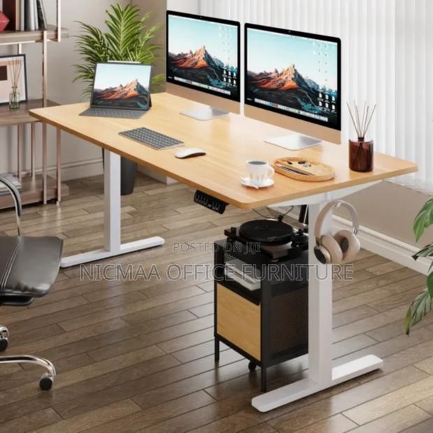 Medimall Electronic Sit and Stand Desk - thumbnail 3
