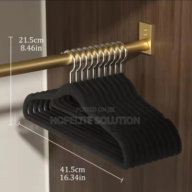 Velvet Non Slip Hangers - thumbnail 5