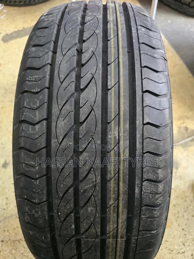 215/50r18 Centra - thumbnail 2
