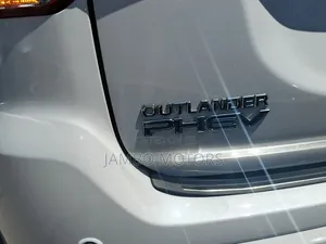 Mitsubishi Outlander 2.0 PHEV AWD 2019 White