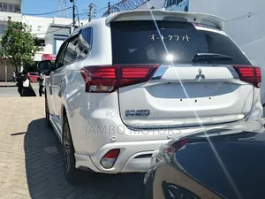 Mitsubishi Outlander 2.0 PHEV AWD 2019 White