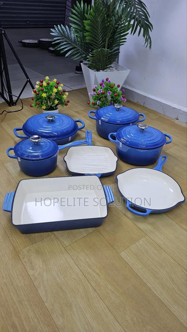 Enamel Cast Iron Cooking Pot - thumbnail 2