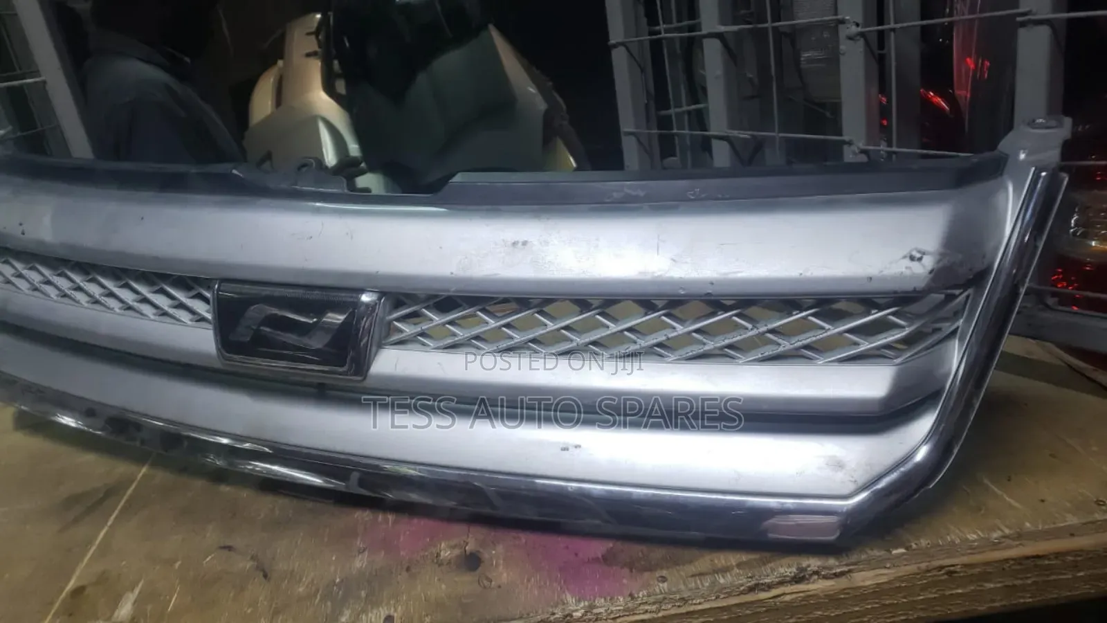 Noah 2005 Grille Available
