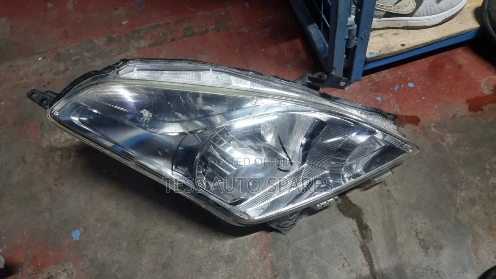 Suzuki Baleno Non Xenon Headlight