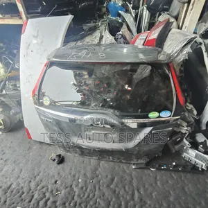 Honda Fit 2018 Boot Available